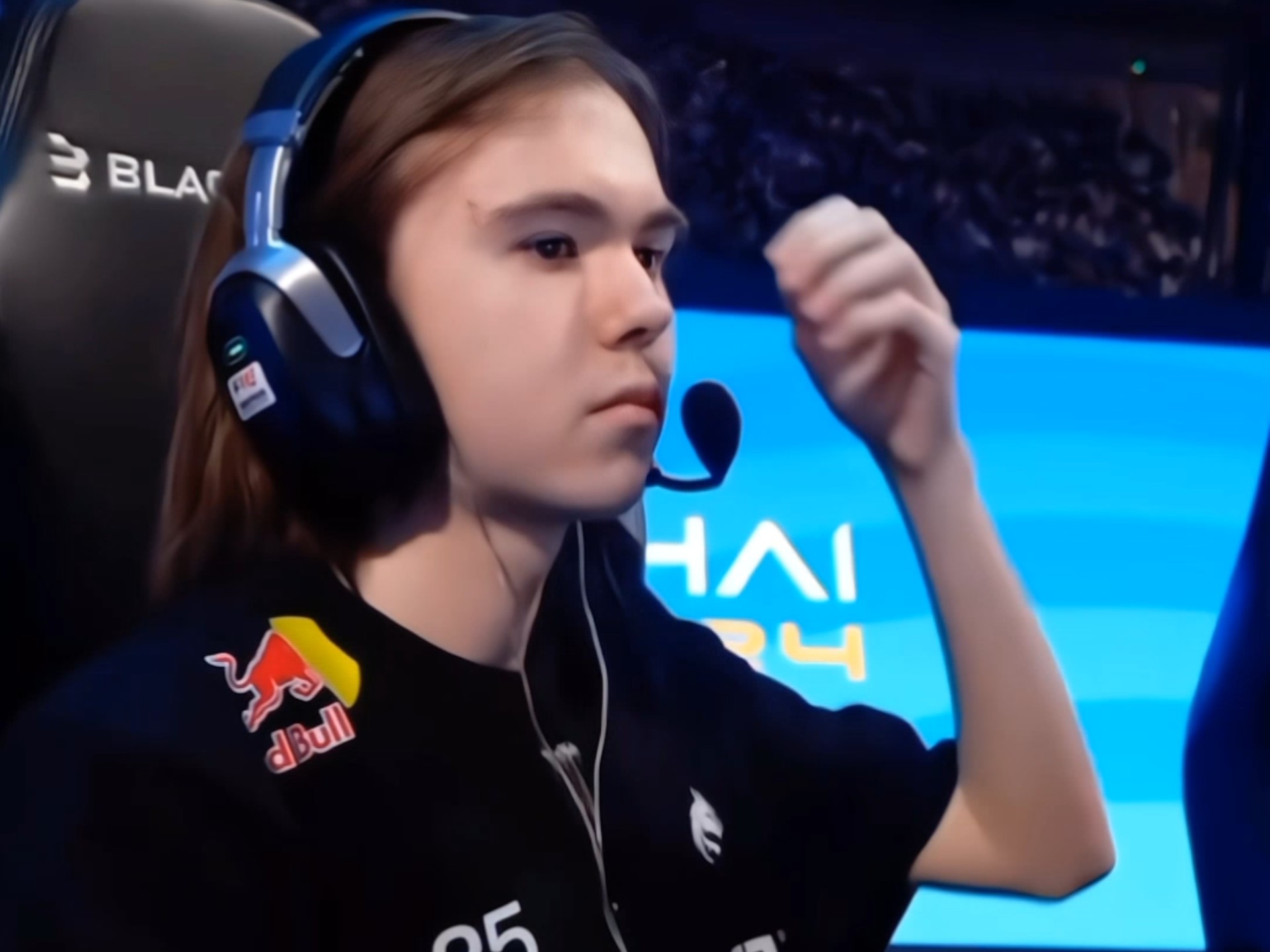 他们不仅在 他们不仅在