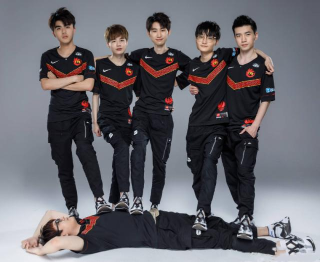 不仅在于荣 不仅在于荣