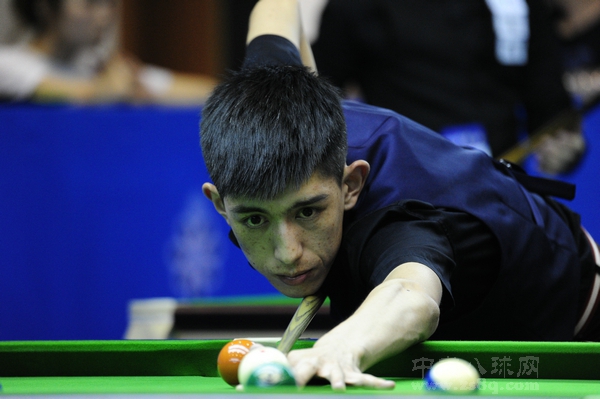 场上崭露头 场上崭露头