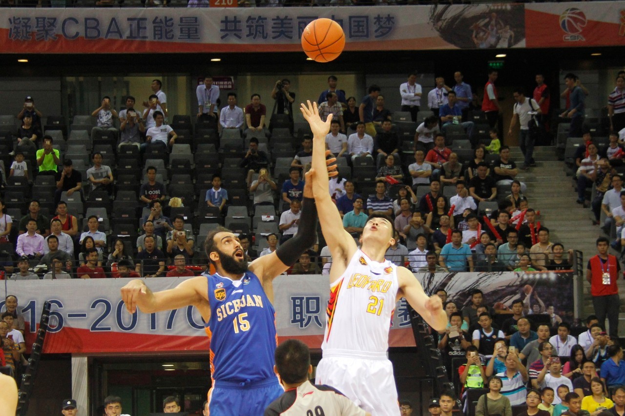 以牺牲换荣 以牺牲换荣